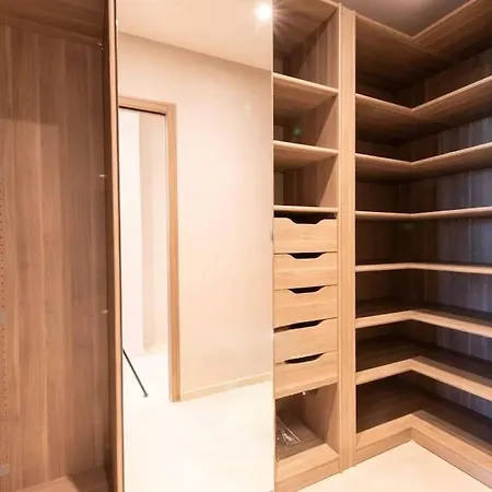 L, Vue Mer, 10 Min A Pied